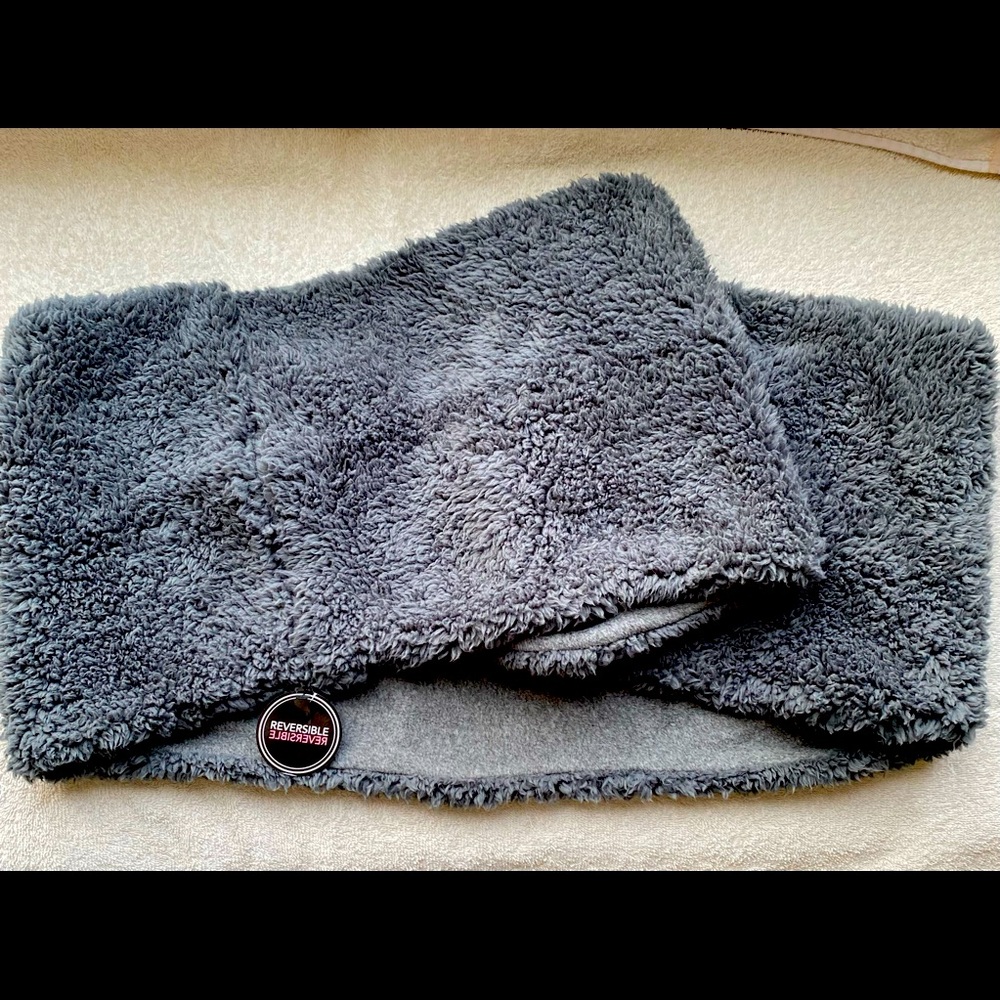 Infinity Scarf - reversible.